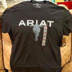 Men’s Ariat shirt. med